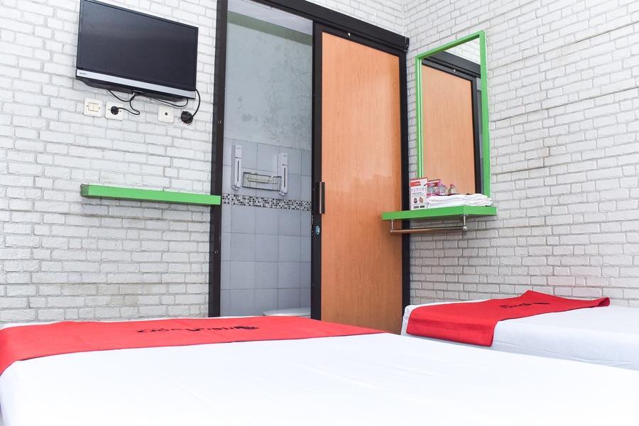 Reddoorz Near Hartono Mall Kejayan Экстерьер фото