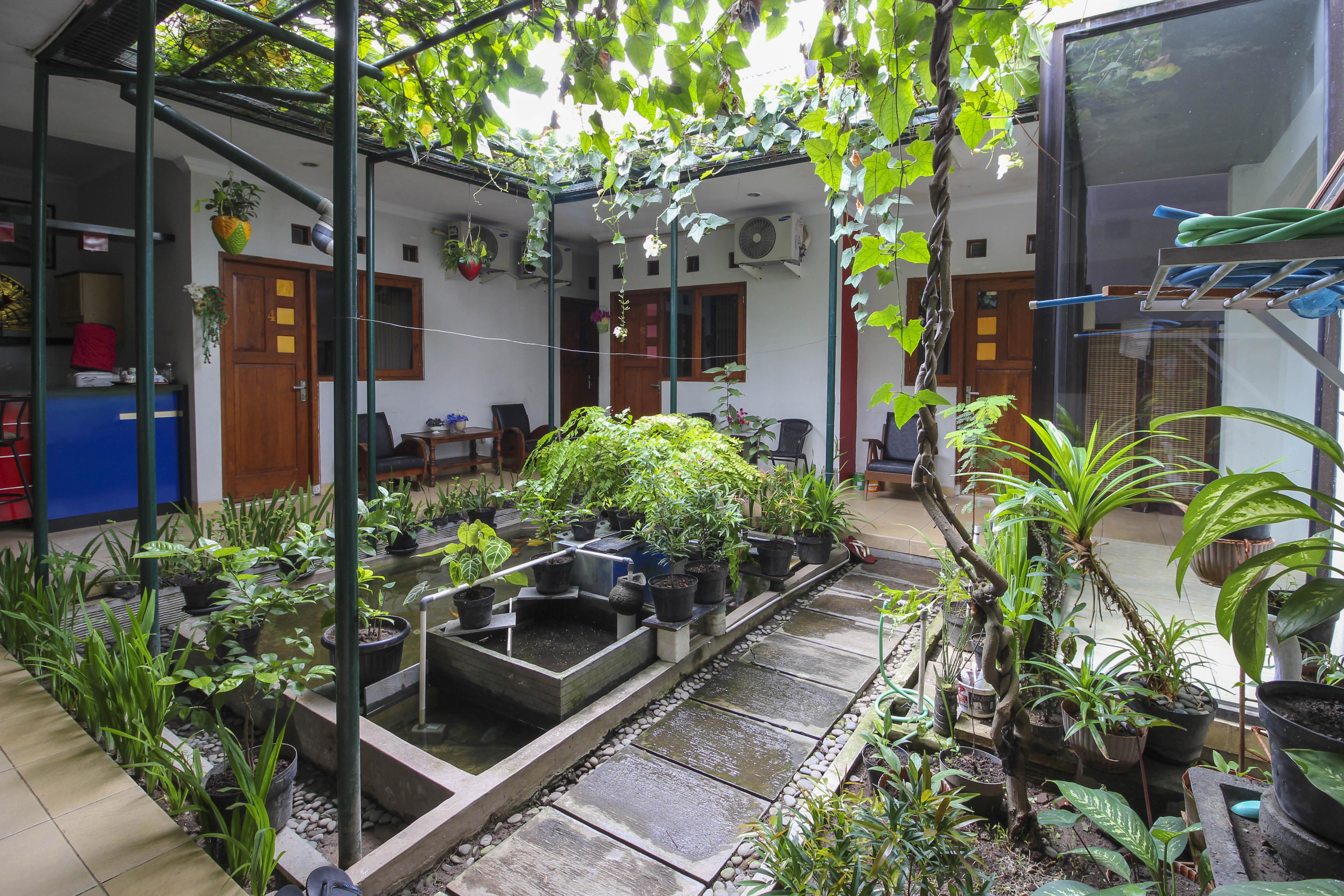Reddoorz Near Hartono Mall Kejayan Экстерьер фото